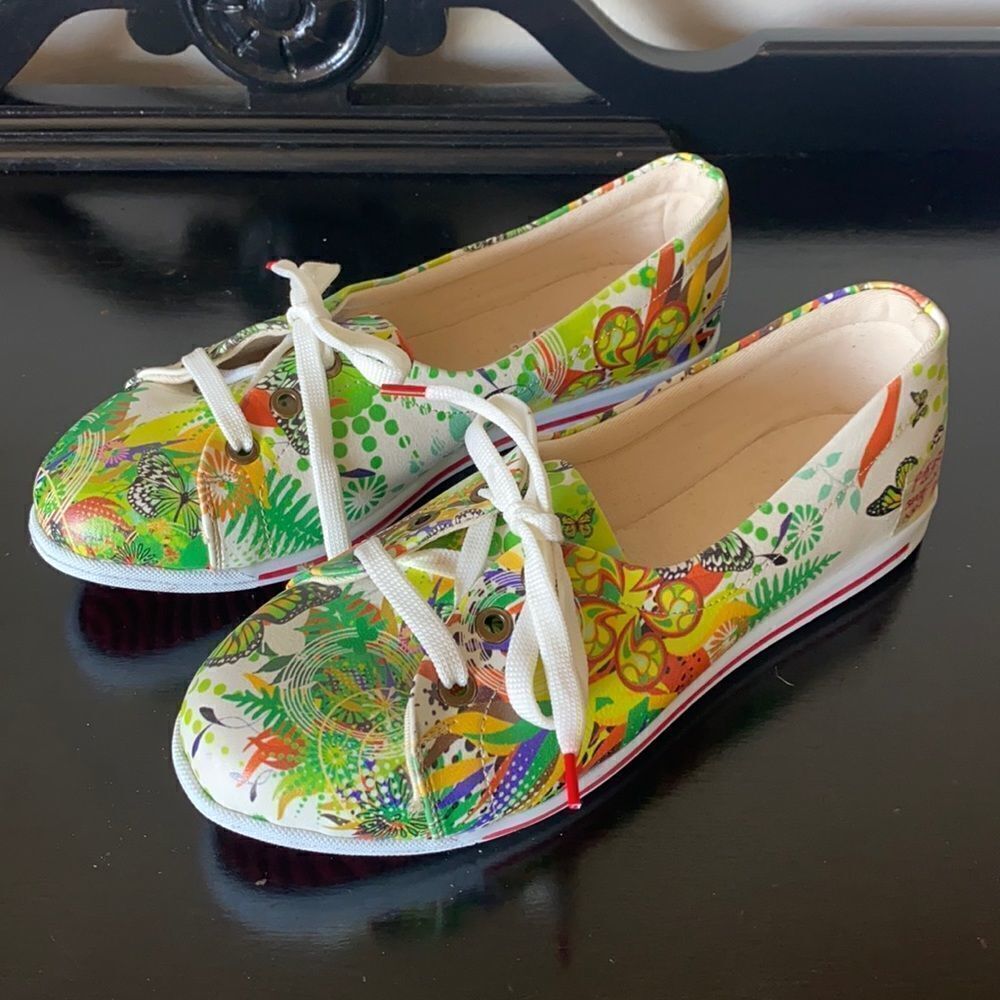 Neef Sneakers - Picture 2 of 11